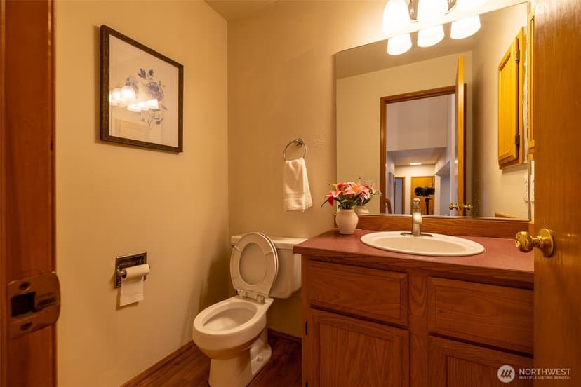 Property photo for 5018 Ryan Way, Seattle photo 14