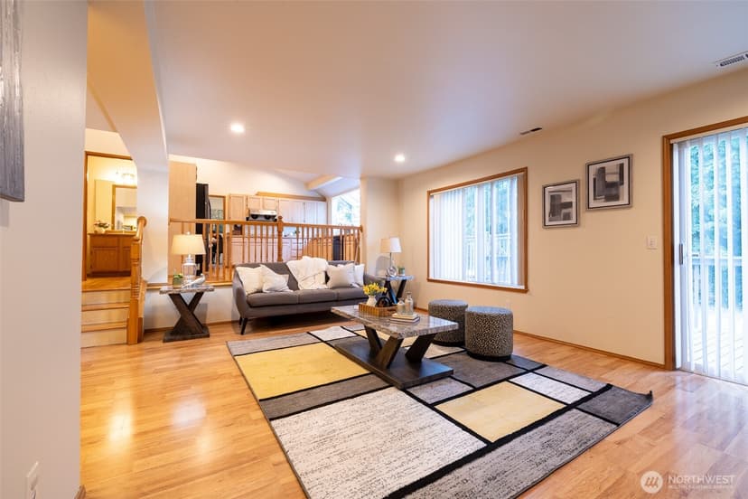 Property photo for 5018 Ryan Way, Seattle photo 15