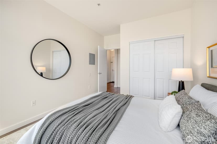 Property photo for 2414 1st Avenue #413, Seattle photo 13