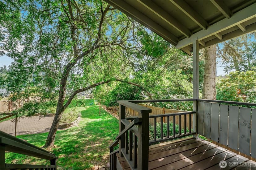Property photo for 18404 W Spring Lake Drive SE, Renton photo 24
