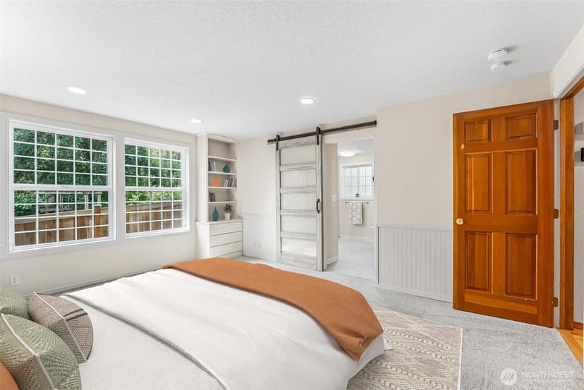 Property photo for 18404 W Spring Lake Drive SE, Renton photo 14