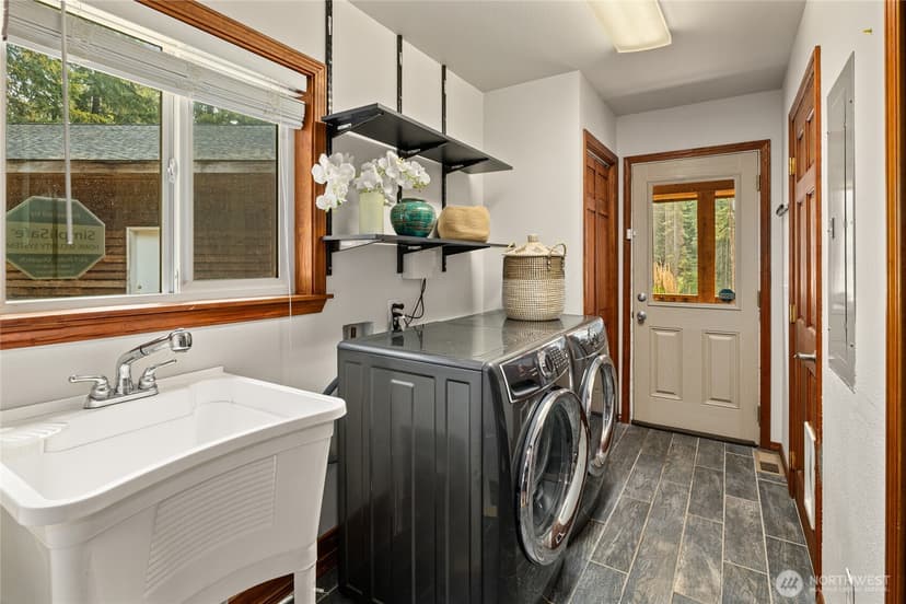 Property photo for 201 Double O Road, Ronald photo 23