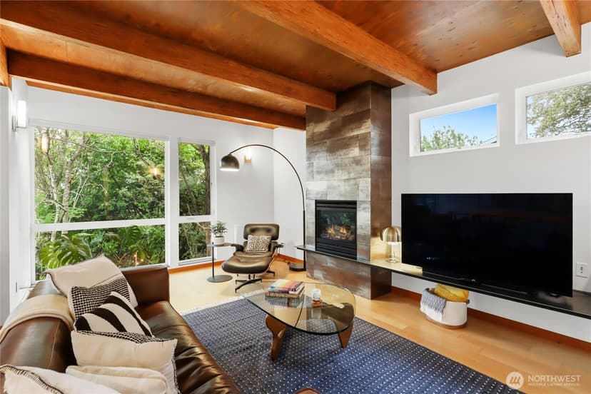 Property photo for 4328 S Bennett Street, Seattle photo 6