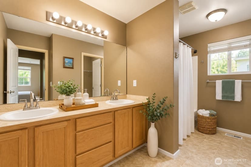 Property photo for 2808 57th Avenue Court E, Fife photo 12