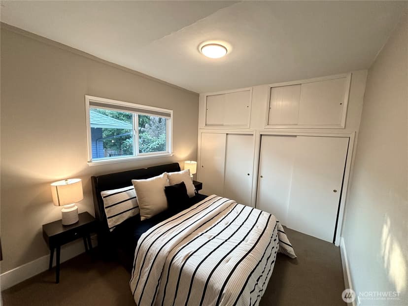 Property photo for 1706 N 50th Street, Seattle photo 17