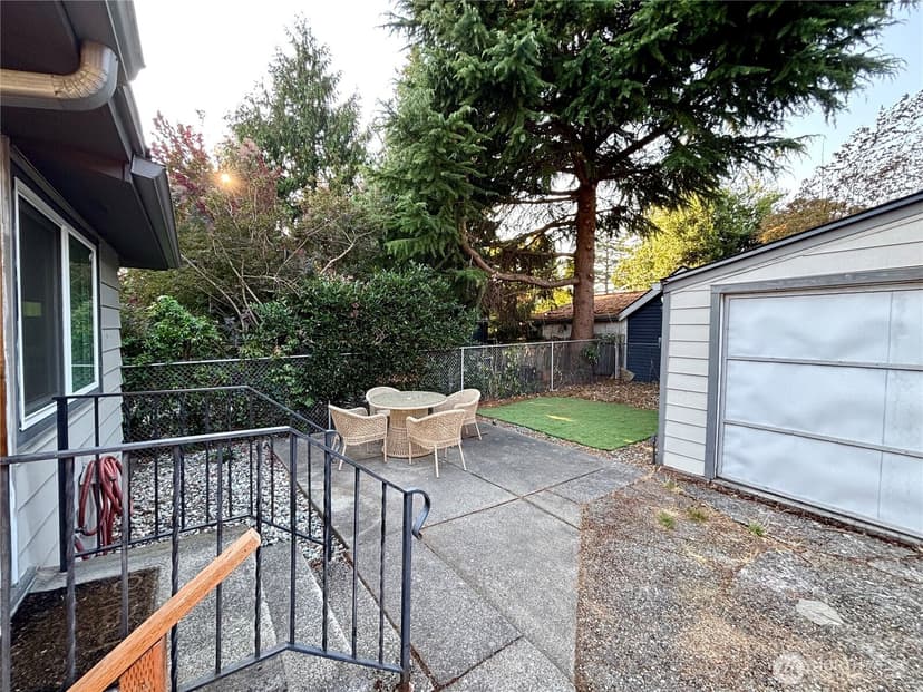 Property photo for 1706 N 50th Street, Seattle photo 5