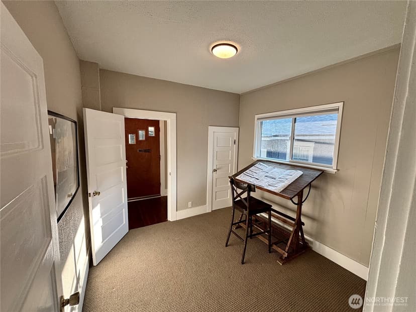 Property photo for 1706 N 50th Street, Seattle photo 15