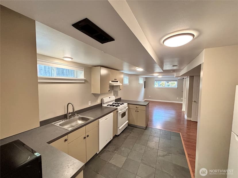 Property photo for 1706 N 50th Street, Seattle photo 20