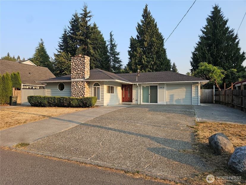 Property photo for 15619 NE 1st Place, Bellevue
