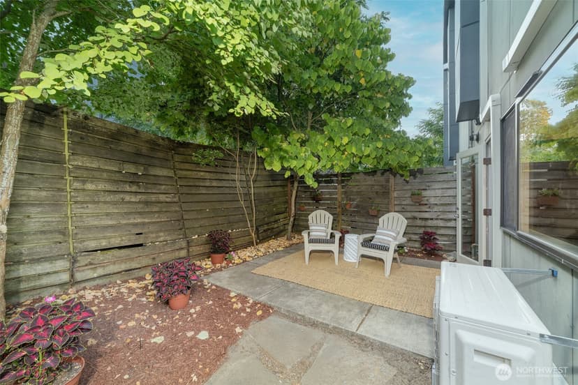 Property photo for 1519 14th Avenue S #C, Seattle photo 11
