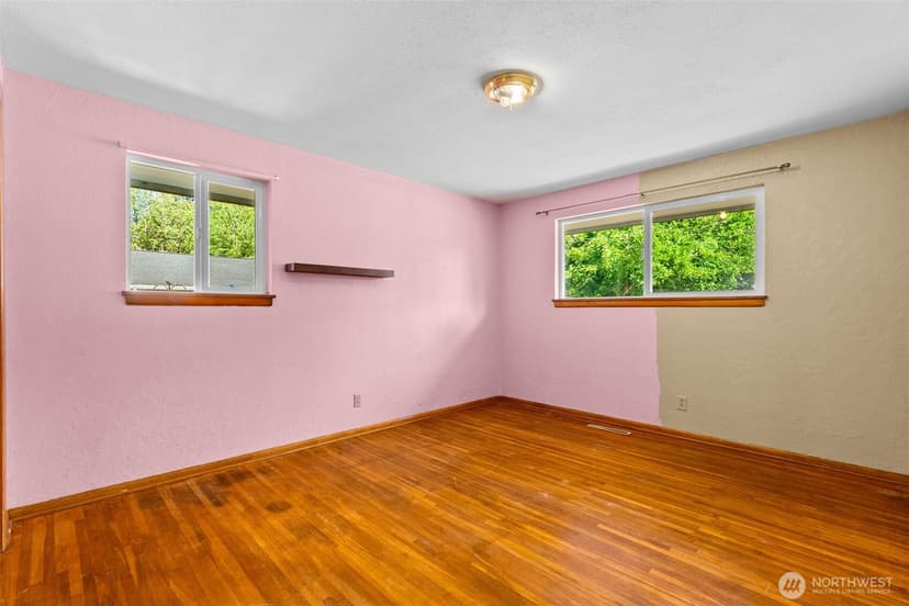 Property photo for 8212 South Way Sw, Lakewood photo 13