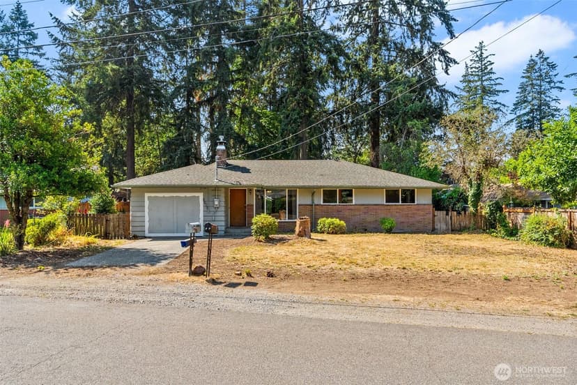 Property photo for 8212 South Way Sw, Lakewood