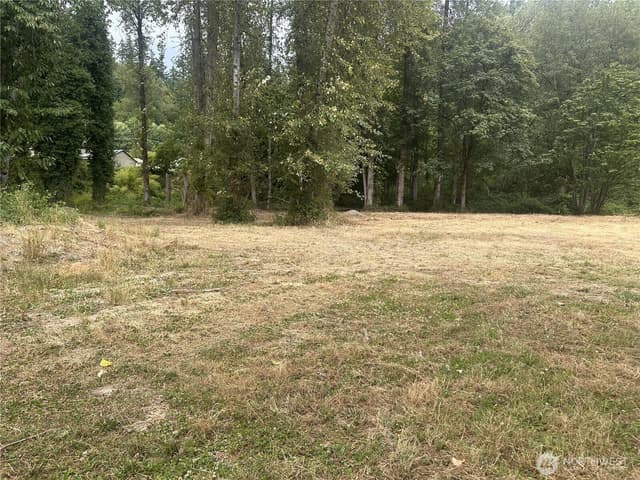 Property photo for 154 XX SE Jones Road, Renton photo 4