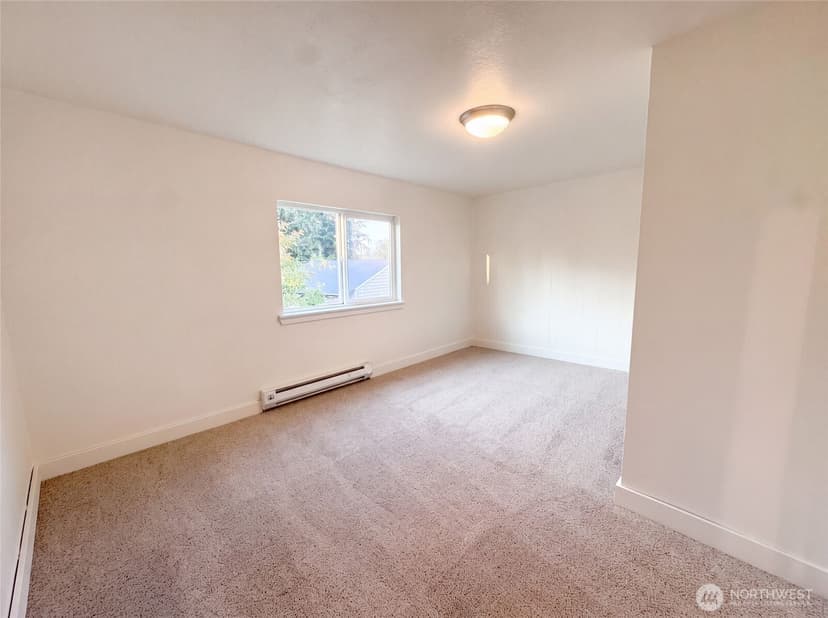 Property photo for 7507 Lower Ridge Road, Everett photo 12