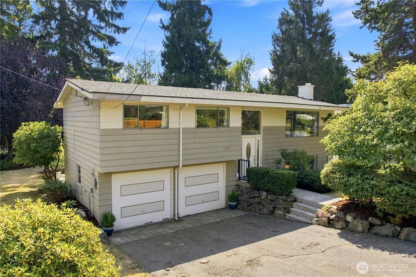 Property photo for 10634 32nd Avenue SW, Seattle