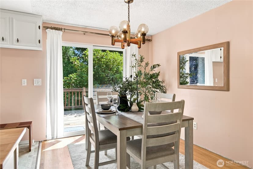 Property photo for 10634 32nd Avenue SW, Seattle photo 7