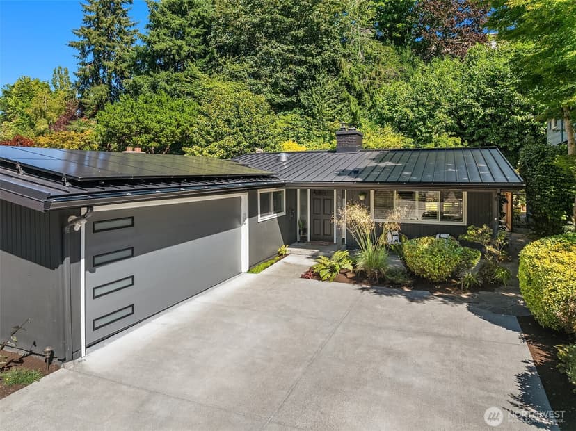 Property photo for 3844 Surber Drive NE, Seattle