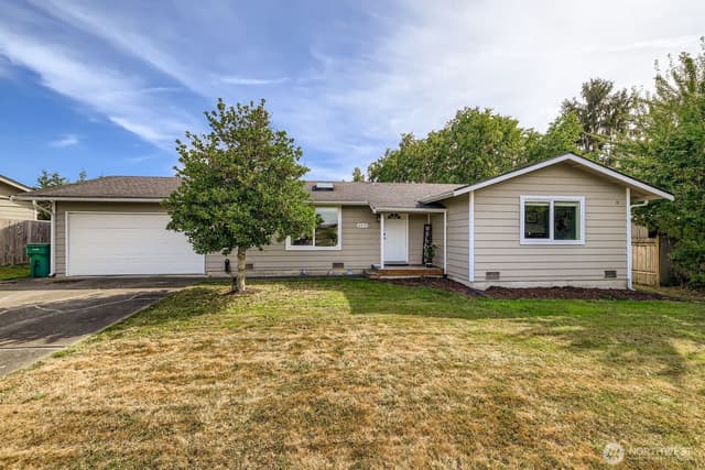 Property photo for 6410 58th Street NE, Marysville