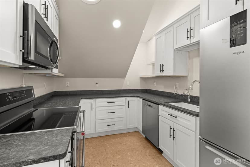 Property photo for 8902 65th Street W, University Place photo 36