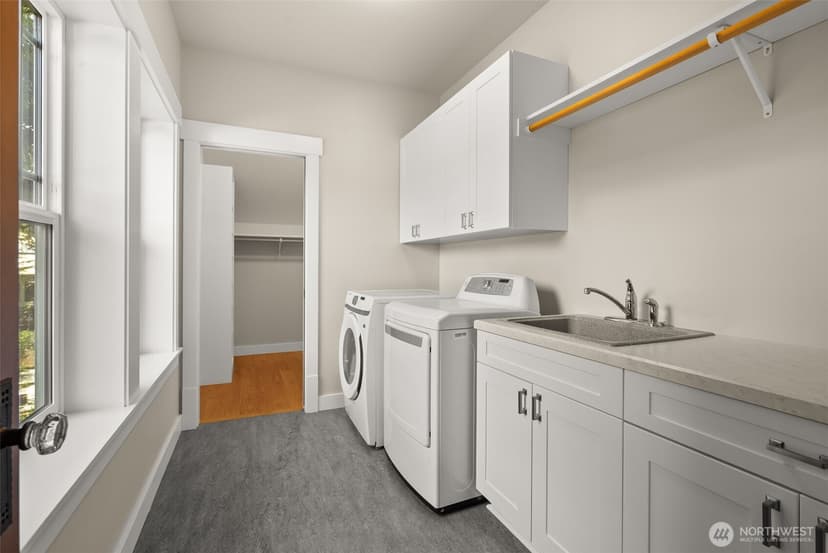 Property photo for 8902 65th Street W, University Place photo 27