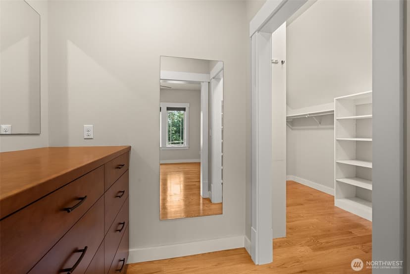 Property photo for 8902 65th Street W, University Place photo 24