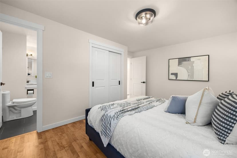 Property photo for 661 Birch Street, Edmonds photo 17