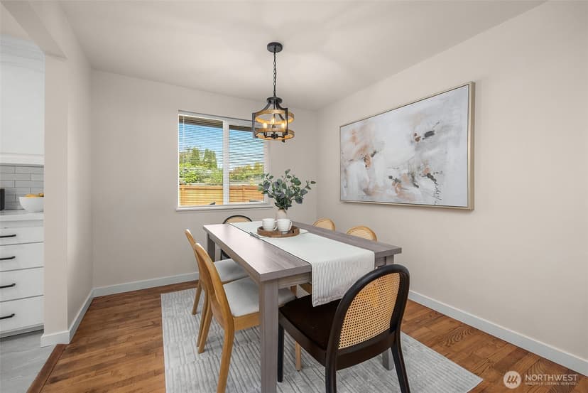 Property photo for 661 Birch Street, Edmonds photo 8
