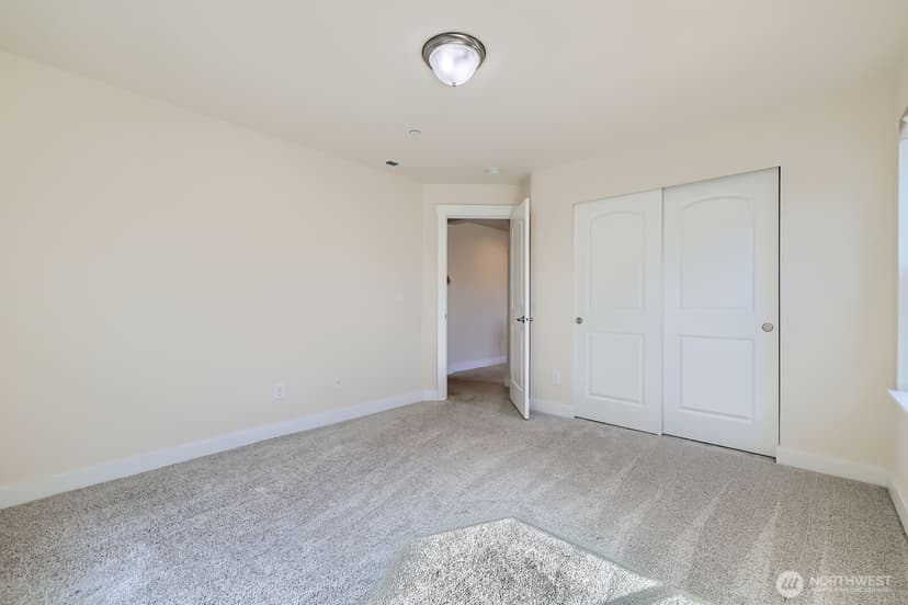 Property photo for 19524 81st Place NE, Kenmore photo 27