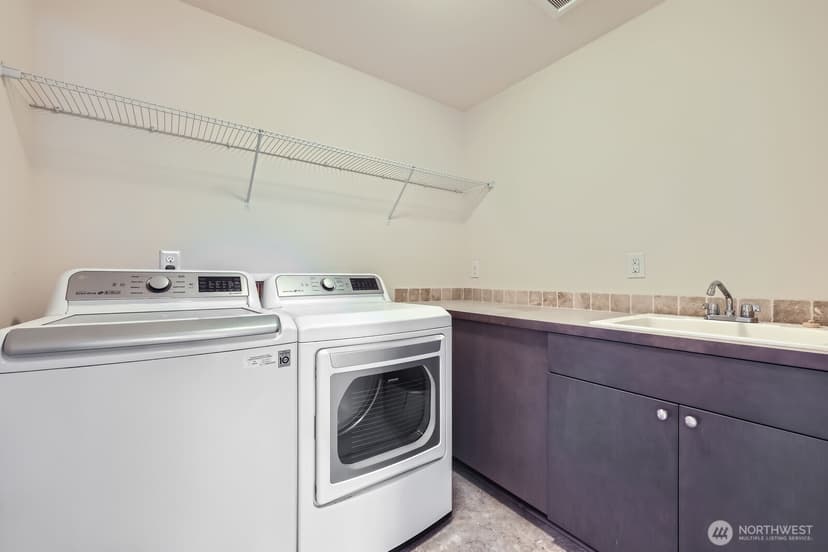 Property photo for 19524 81st Place NE, Kenmore photo 34