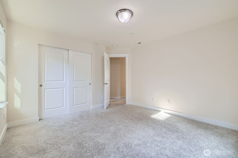 Property photo for 19524 81st Place NE, Kenmore photo 30