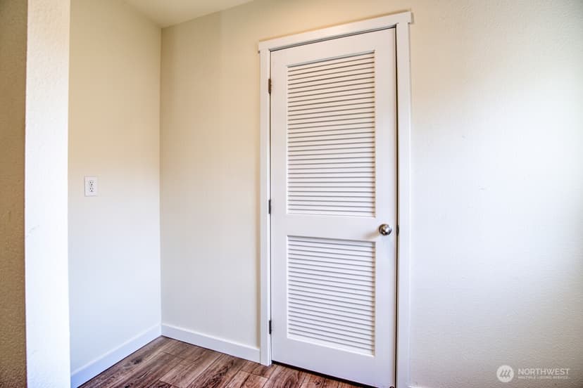 Property photo for 227 Sunrise Avenue SE, Ocean Shores photo 28