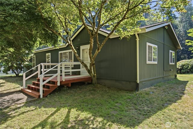 Property photo for 5536 NE Falcon Ridge Lane, Poulsbo photo 2