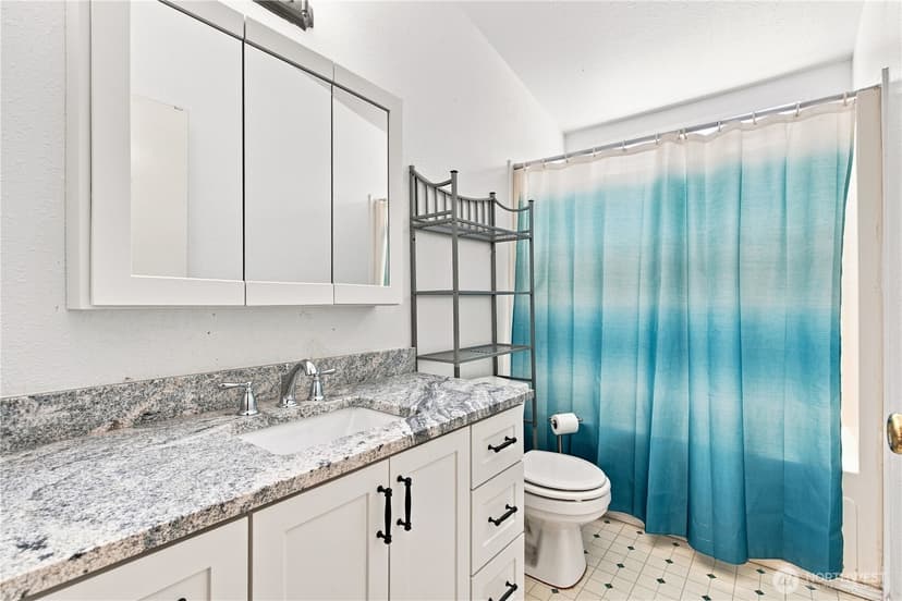 Property photo for 5536 NE Falcon Ridge Lane, Poulsbo photo 28