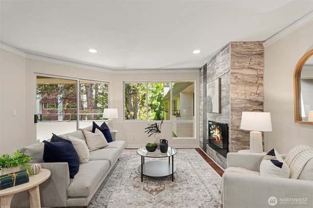 Property photo for 401 100th Ave NE #314, Bellevue