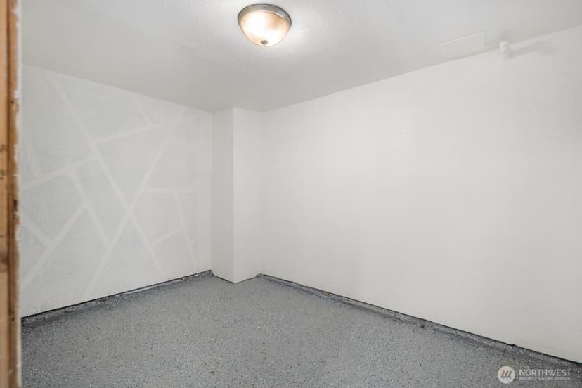 Property photo for 2109 Aurora Avenue N, Seattle photo 28