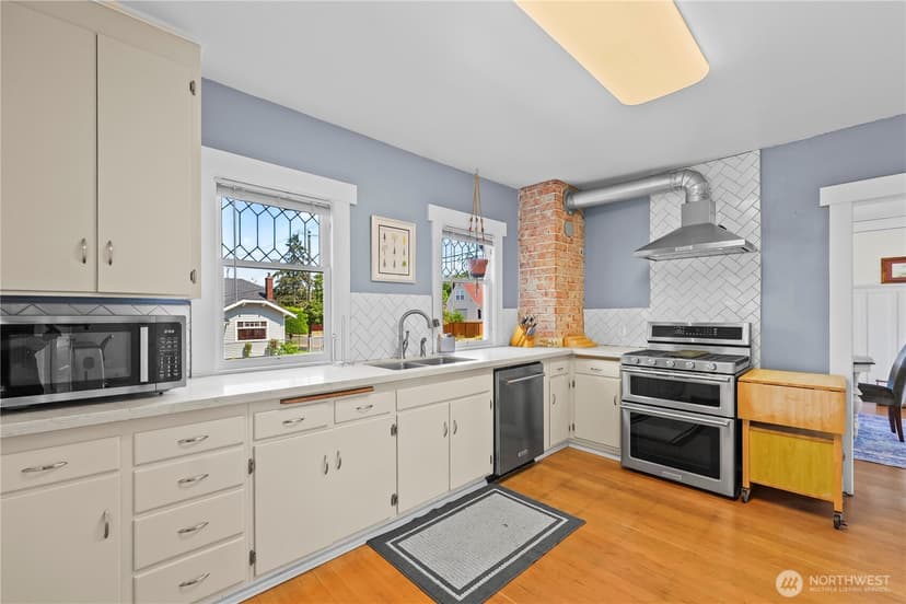 Property photo for 802 S Junett Street, Tacoma photo 10
