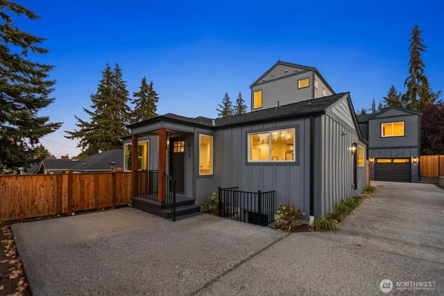 Property photo for 813 NE 125th Street, Seattle