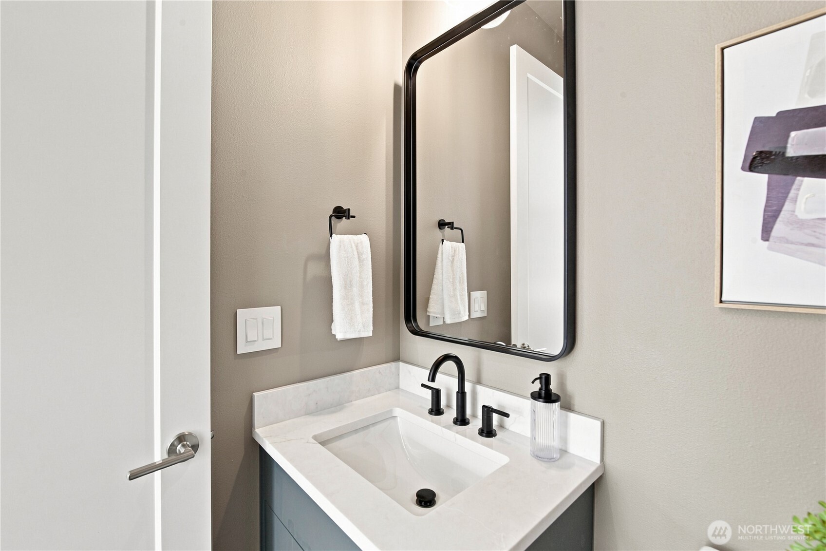 Property photo for 2645 Walnut Avenue SW, Seattle photo 20
