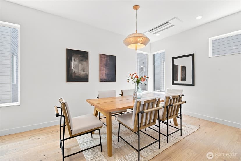 Property photo for 2645 Walnut Avenue SW, Seattle photo 8