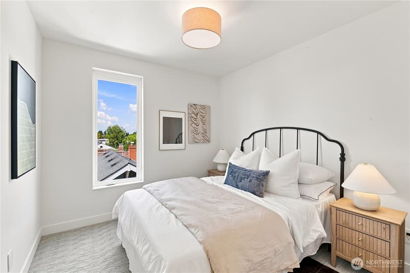Property photo for 2645 Walnut Avenue SW, Seattle photo 14