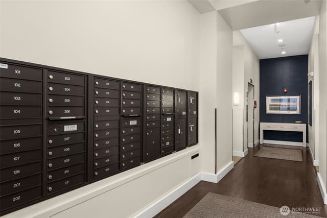 Property photo for 6801 Greenwood Avenue N #304, Seattle photo 3