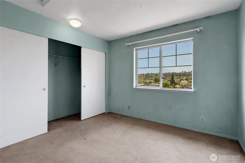 Property photo for 1735 28th Avenue S, Seattle photo 9