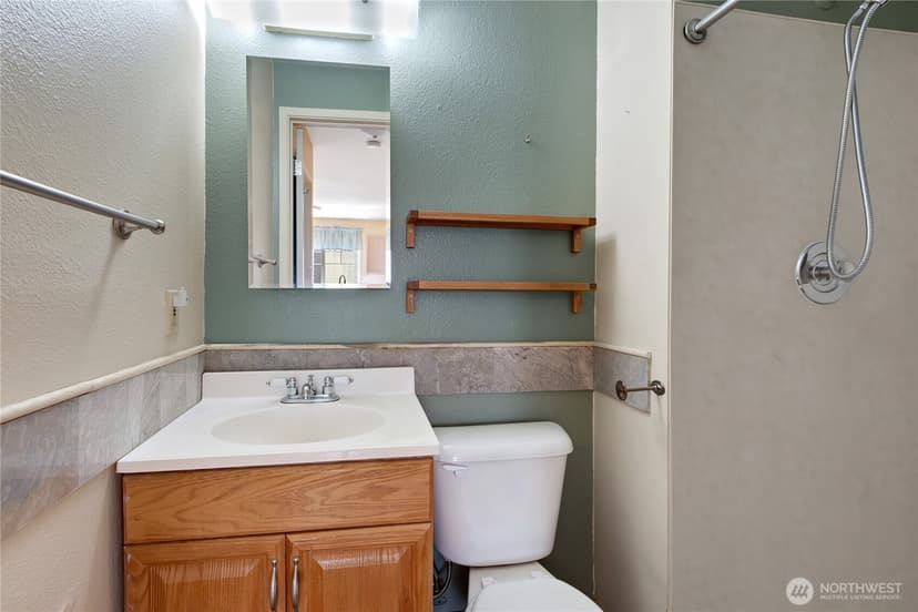 Property photo for 1735 28th Avenue S, Seattle photo 8