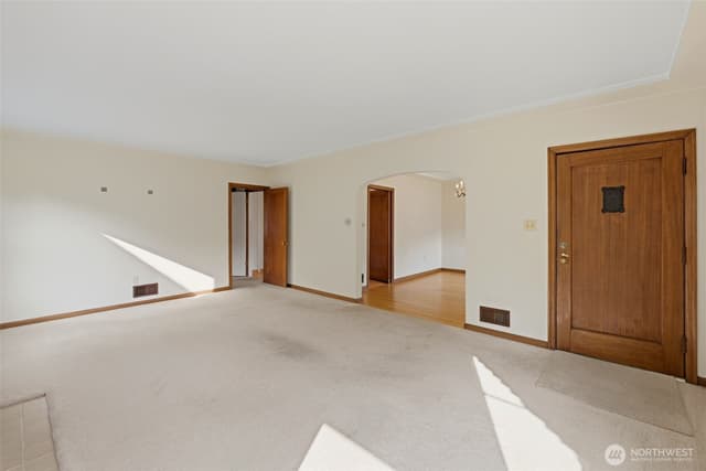 Property photo for 1015 N Sheridan Avenue, Tacoma photo 3