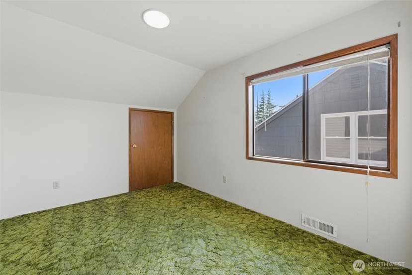 Property photo for 1015 N Sheridan Avenue, Tacoma photo 28