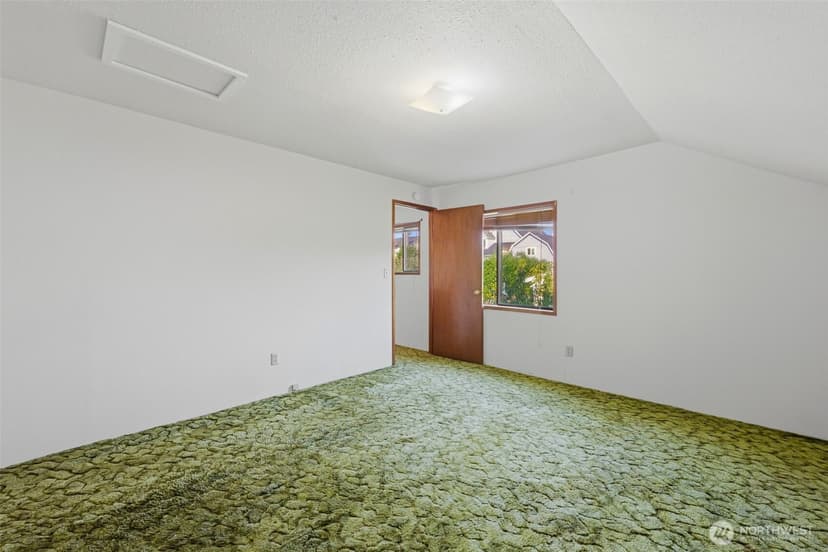 Property photo for 1015 N Sheridan Avenue, Tacoma photo 24