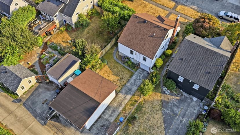 Property photo for 1015 N Sheridan Avenue, Tacoma photo 38