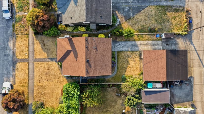 Property photo for 1015 N Sheridan Avenue, Tacoma photo 39