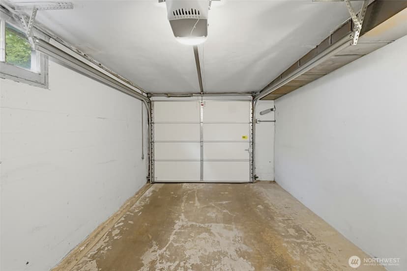 Property photo for 1015 N Sheridan Avenue, Tacoma photo 32