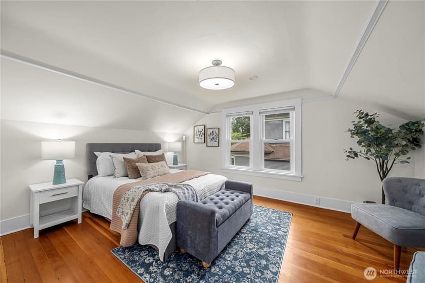 Property photo for 1509 4th Avenue W, Seattle photo 17